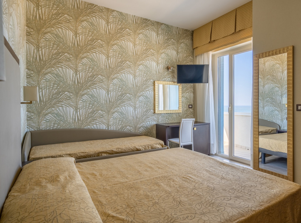 media.Slide_Camera_Beach_Frontemare_1Hotel_Astor_Rimini