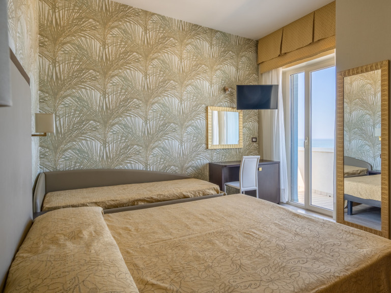 media.Slide_Camera_Beach_Frontemare_1Hotel_Astor_Rimini